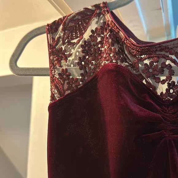 Ballerina Princess Costume - Revolution Dance-wear Burgundy Girls Size: 7-10 - Picture 4 of 4